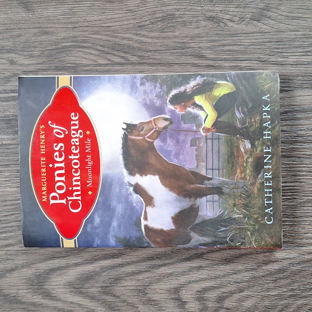 ✳️2 for $14✳️ Moonlight Mile, Ponies of Chincoteague Book